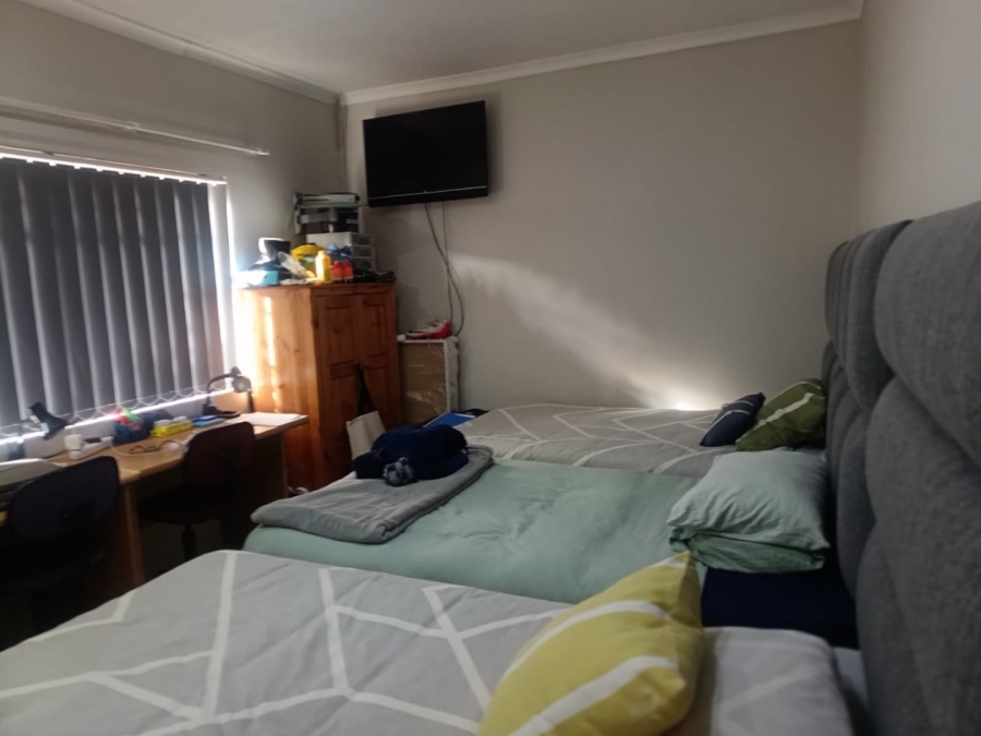 2 Bedroom Property for Sale in Rhodesdene Northern Cape